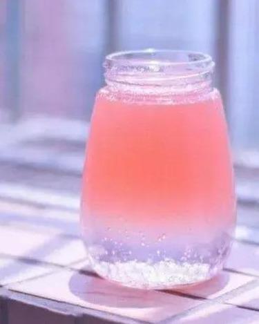 研究发现粉红色饮料可以帮助您更快更远地奔跑