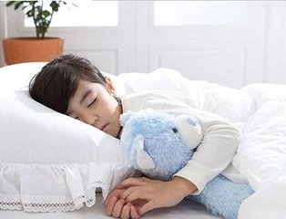 经常就寝时间和足够的儿童睡眠可以使更健康的青少年