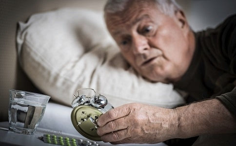 睡眠质量对老年人消化性溃疡复发的影响