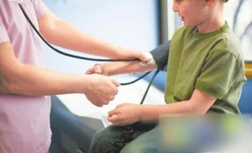 早年生活环境可能导致儿童高血压