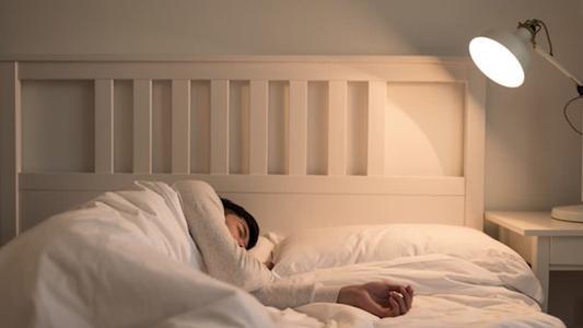 每晚少于6个小时的睡眠与早期死亡的风险增加有关