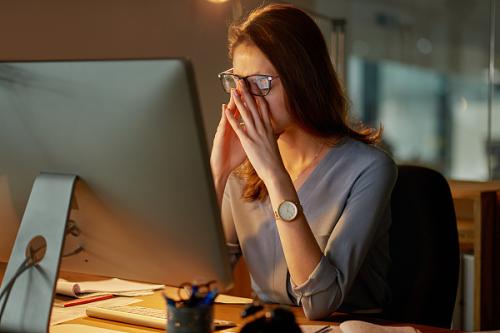 研究表明十几岁的女孩夜猫子可能更容易发胖