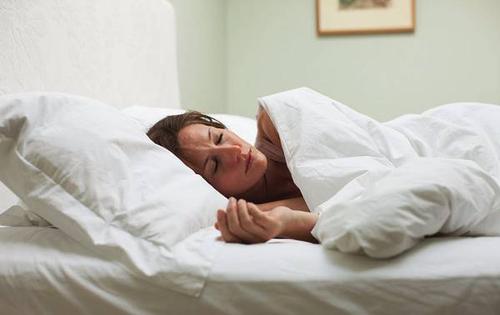 睡眠质量差和疲劳困扰女性卵巢功能不全