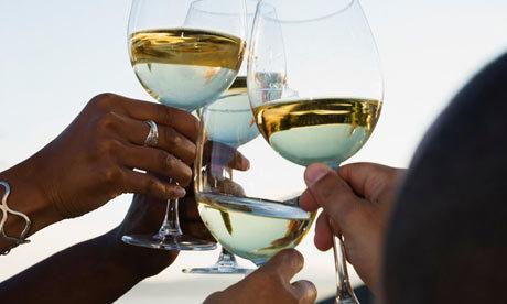 BU研究表明饮酒会削弱艾滋病毒感染者的骨骼
