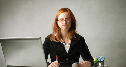 研究发现超长时间工作会使女性比男性更沮丧