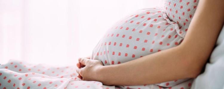 没有证据表明母亲在怀孕期间摄入氟化物会影响孩子的智商