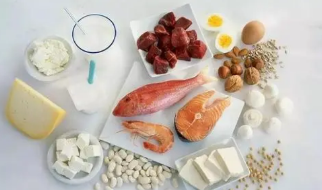 研究发现早餐摄入蛋白质可以增加肌肉的大小和功能