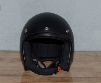 使用头盔可以减少骑全地形车和越野车的年轻人的中度或重度头部损伤
