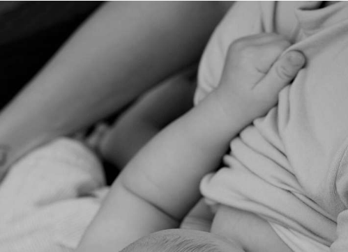 检查母乳喂养对产妇心理健康的影响
