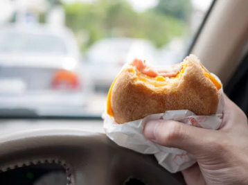 现在要远离的 10 种最不健康的快餐早餐三明治