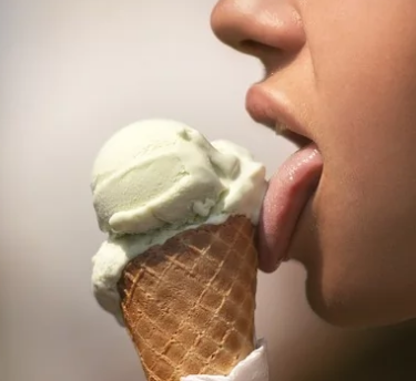 舌头承受压力以检测食物质地
