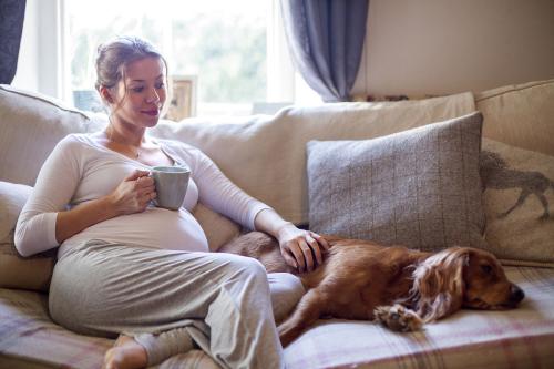 研究表明 超重的妊娠期体重增加与分娩并发症的风险有关