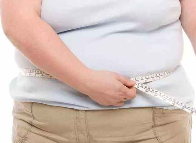 社交时差与青少年女孩腰围较大脂肪量增加有关