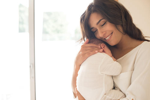 母亲与怀孕相关的焦虑症可能会改变婴儿的大脑对悲伤的反应