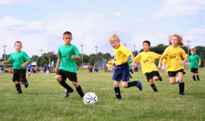 一项新研究着眼于什么使有组织的体育运动对孩子们变得有趣