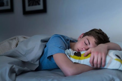 两种疗法相结合后青少年每晚睡眠时间增加43分钟