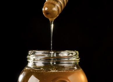 调查发现几乎99％的加拿大蜂蜜中都含有微量的草甘膦