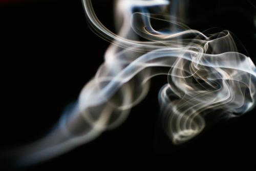 Vaping可能会让你的身体更难以对抗流感