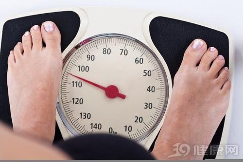 体重增加和高BMI与ALS风险降低有关